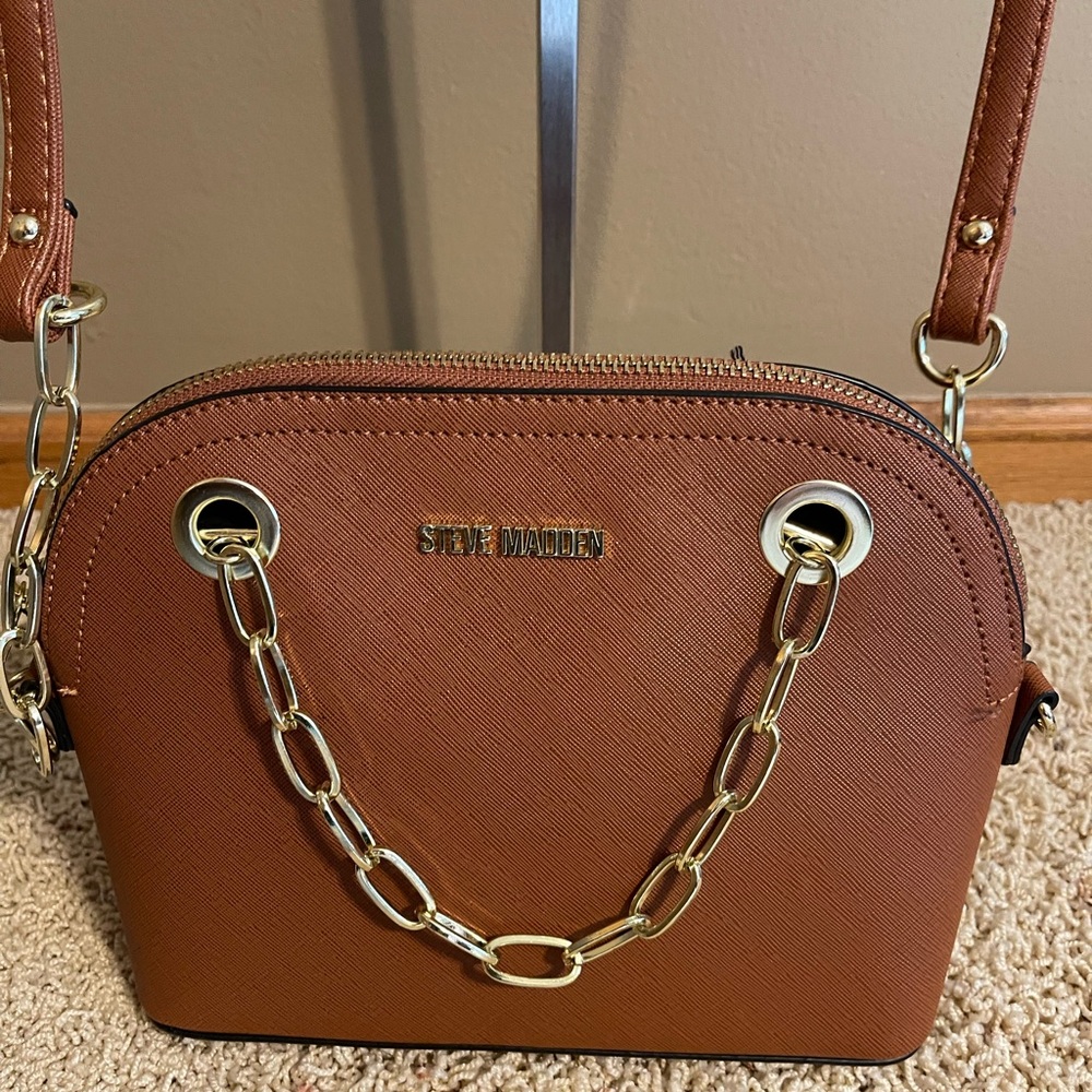 Steve Madden Tan Crossbody Bag with Gold Chain